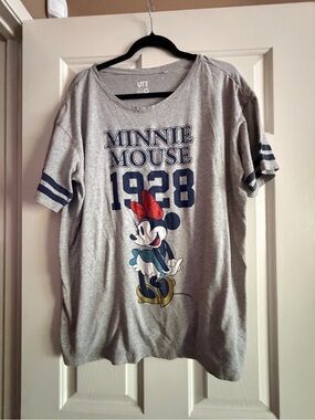 Gray Minnie Mouse Graphic Tee with Navy Accents